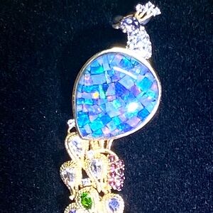 Vintage *Lovely Smithsonian~Cabochon Opal & Rhinestones Peacock~Pendant / 925